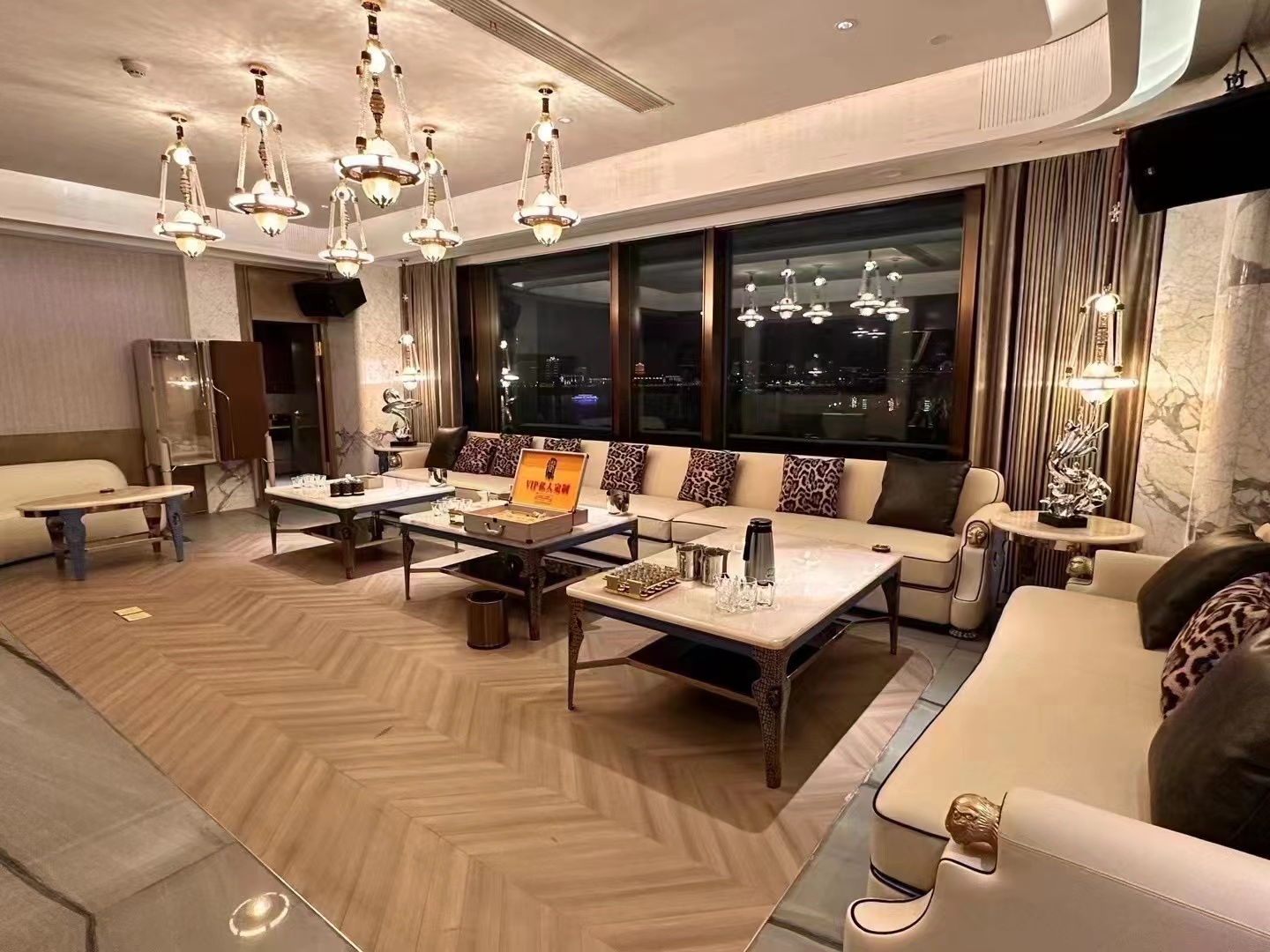 汉中小时场ktv哪里好玩-洋县ktv预定